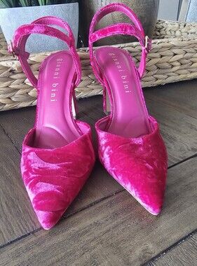 Gianni Bini Hot Pink Velvet Pointed Slingback Heels Shoes Women's Size 8.5